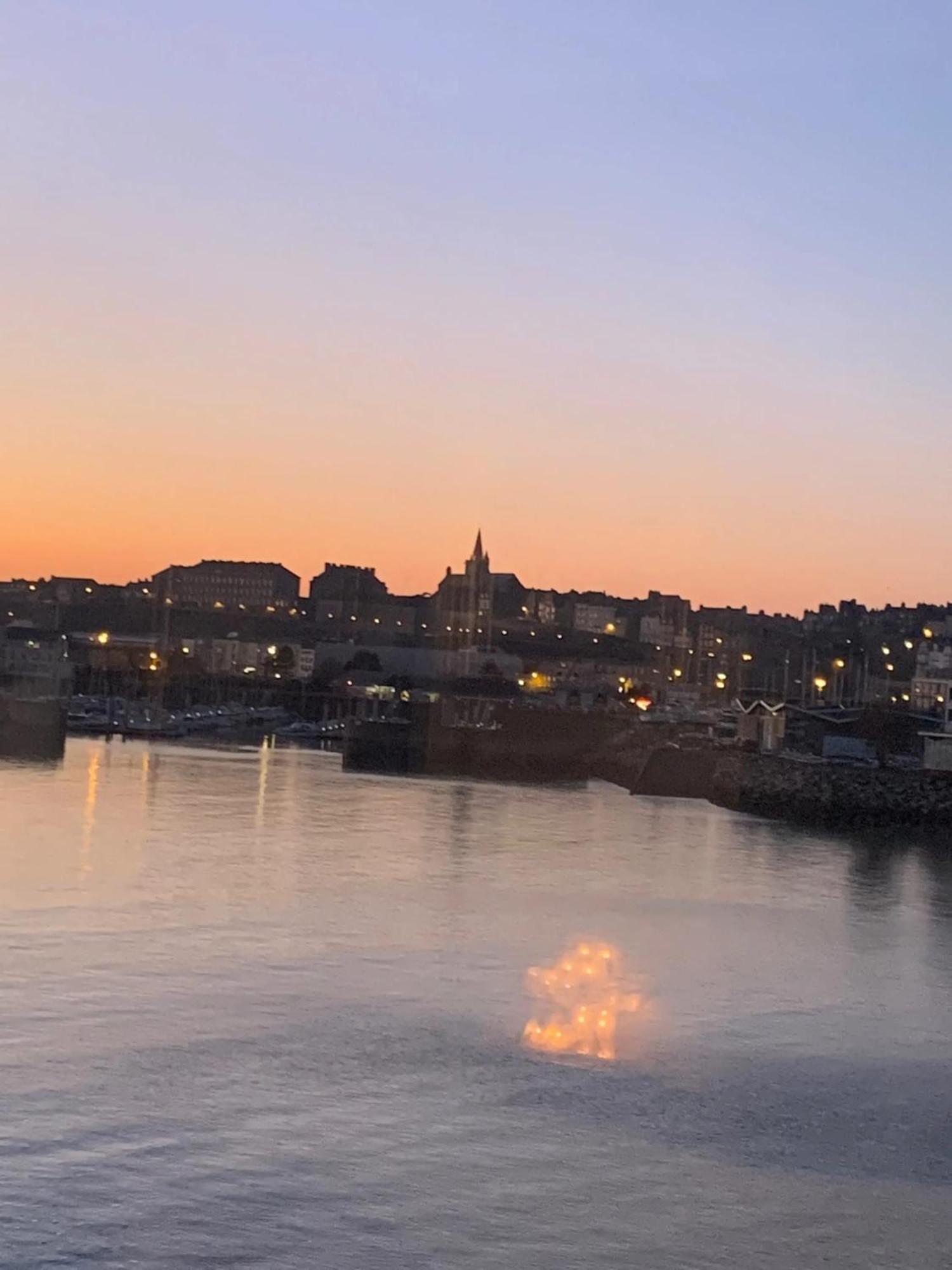Appartement Moderne A Granville 55 M² Vue Sur Mer Exterior foto